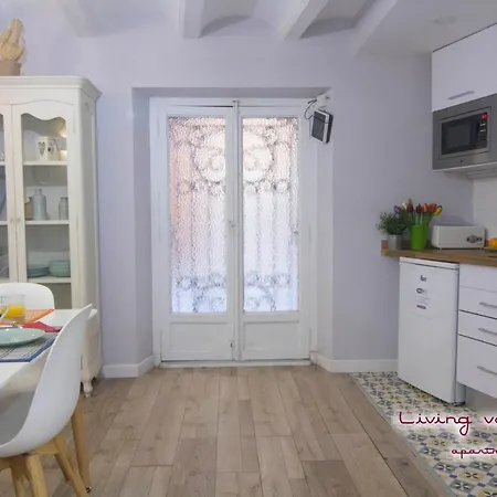 Apartment Living - Gobernador Viejo