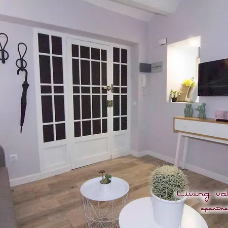 Living - Gobernador Viejo * Valencia
